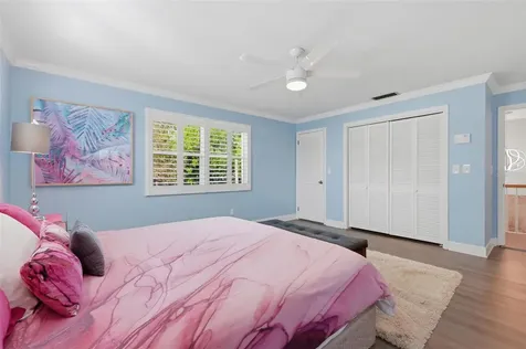 2928 68th Avenue S St Petersburg FL 33712