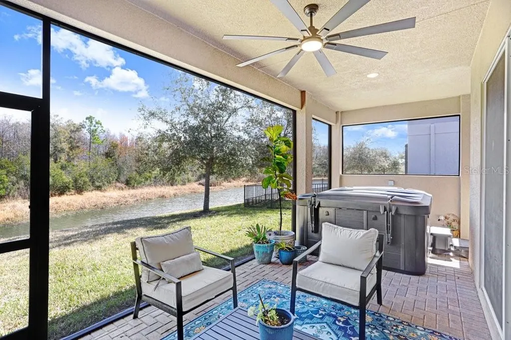 2436 Oakwood Preserve Drive Wesley Chapel FL 33543