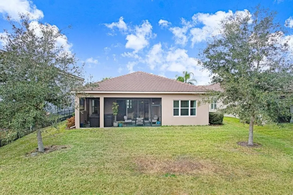 2436 Oakwood Preserve Drive Wesley Chapel FL 33543