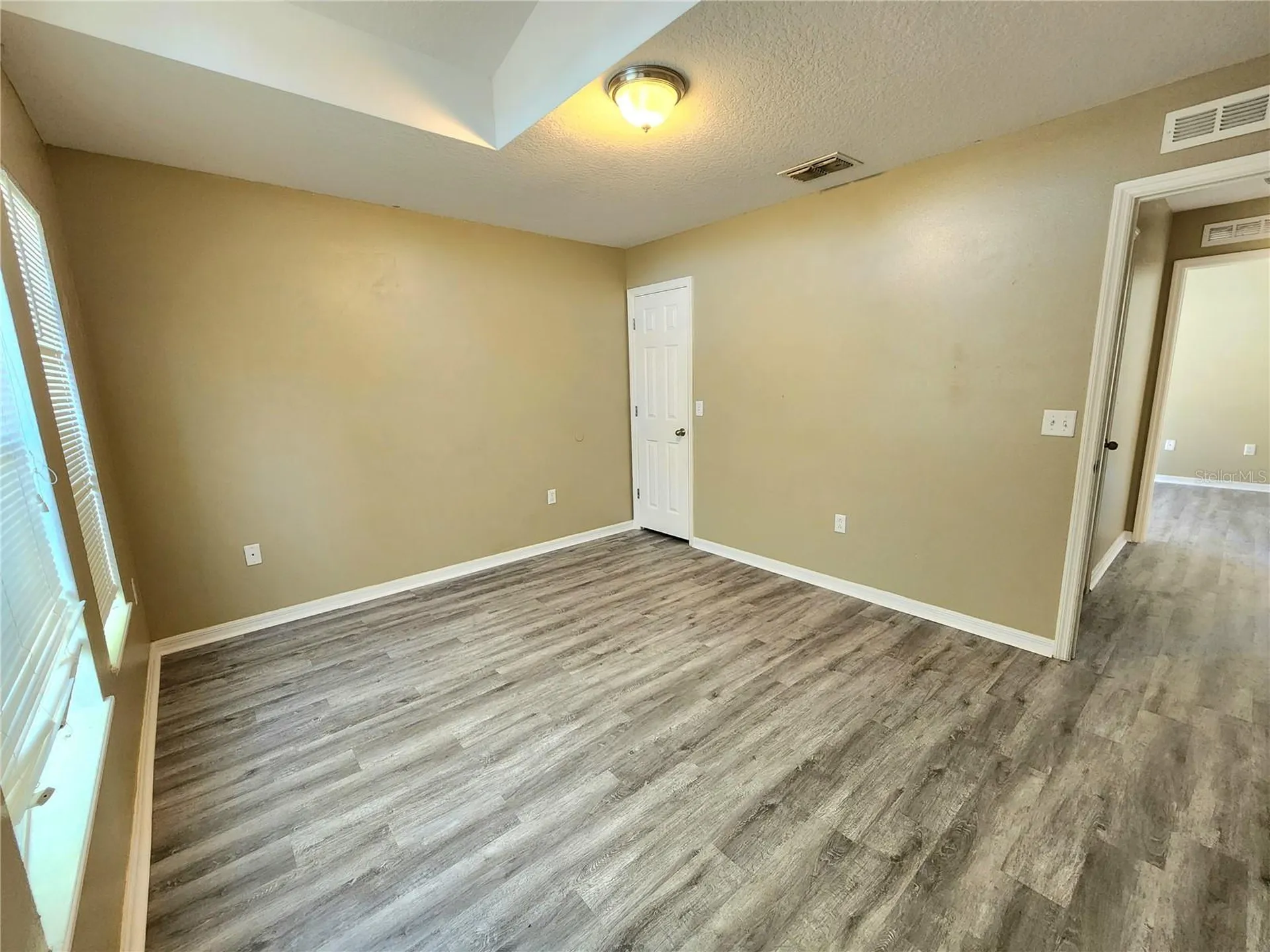 4017 Longworth Loop Kissimmee FL 34744