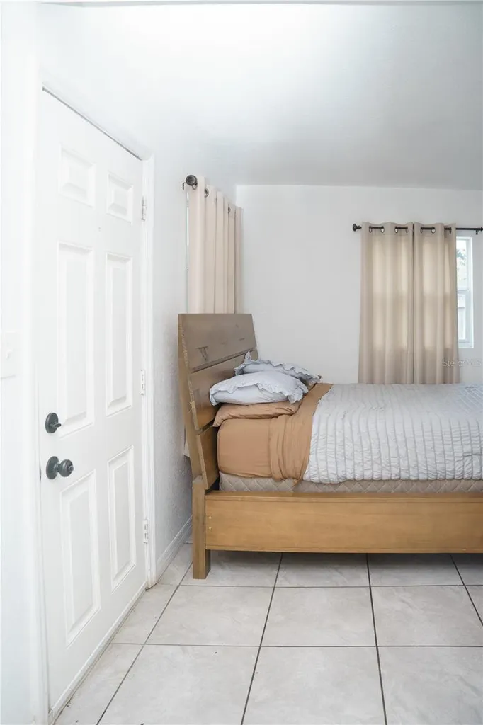 2804 N 33rd Street Tampa FL 33605