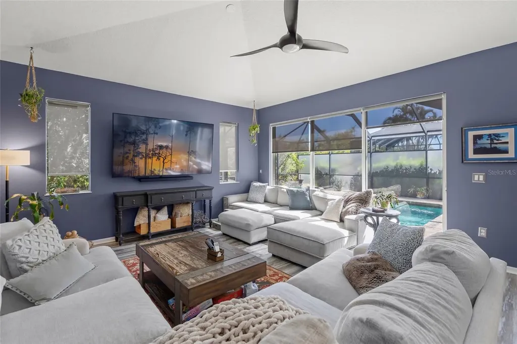 6723 Tailfeather Way Bradenton FL 34203