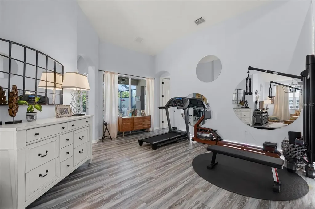 6723 Tailfeather Way Bradenton FL 34203