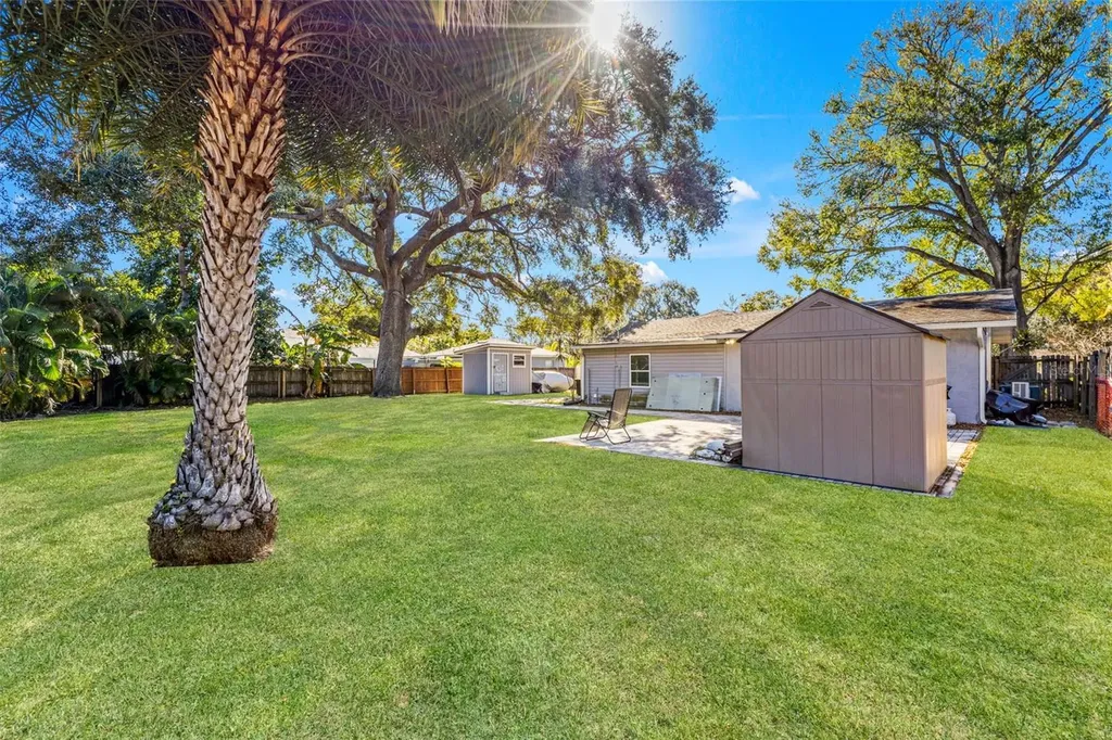 1747 26th Avenue N St Petersburg FL 33713