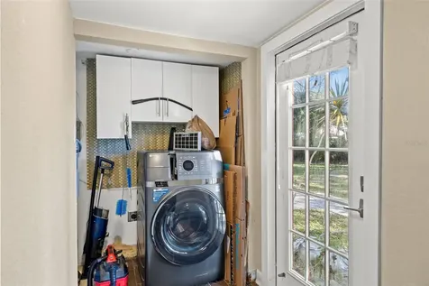1747 26th Avenue N St Petersburg FL 33713