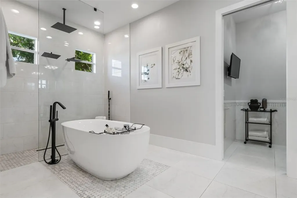 1643 Stanford Lane Sarasota FL 34231