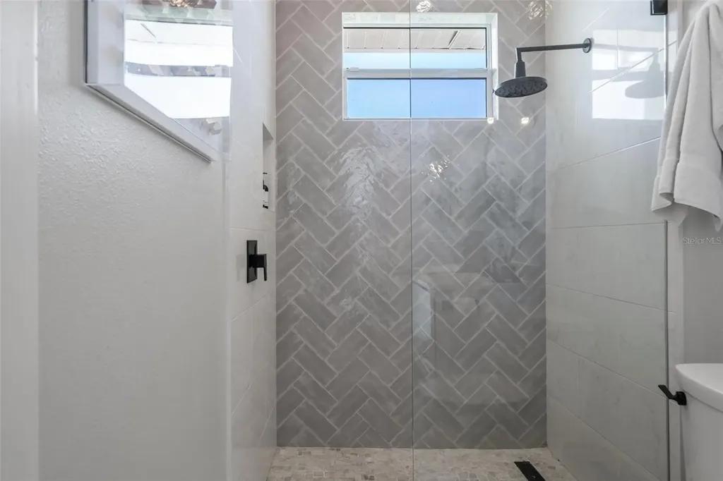 1643 Stanford Lane Sarasota FL 34231