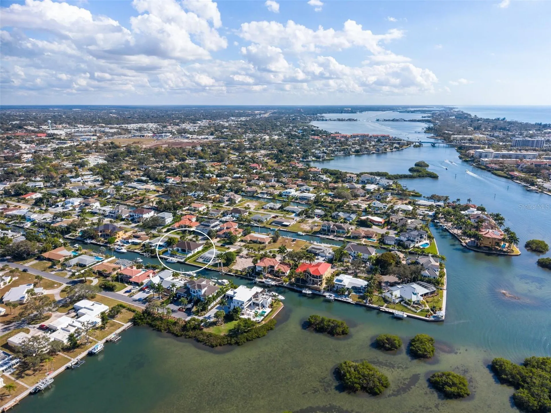1643 Stanford Lane Sarasota FL 34231