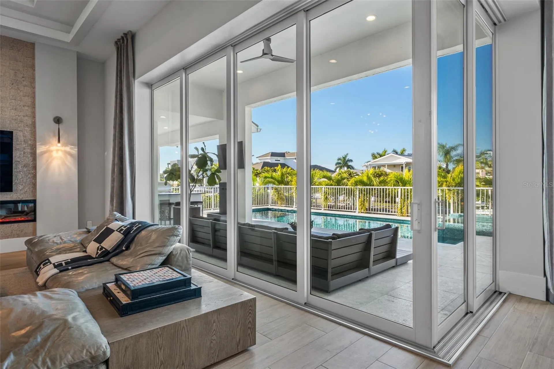 1643 Stanford Lane Sarasota FL 34231