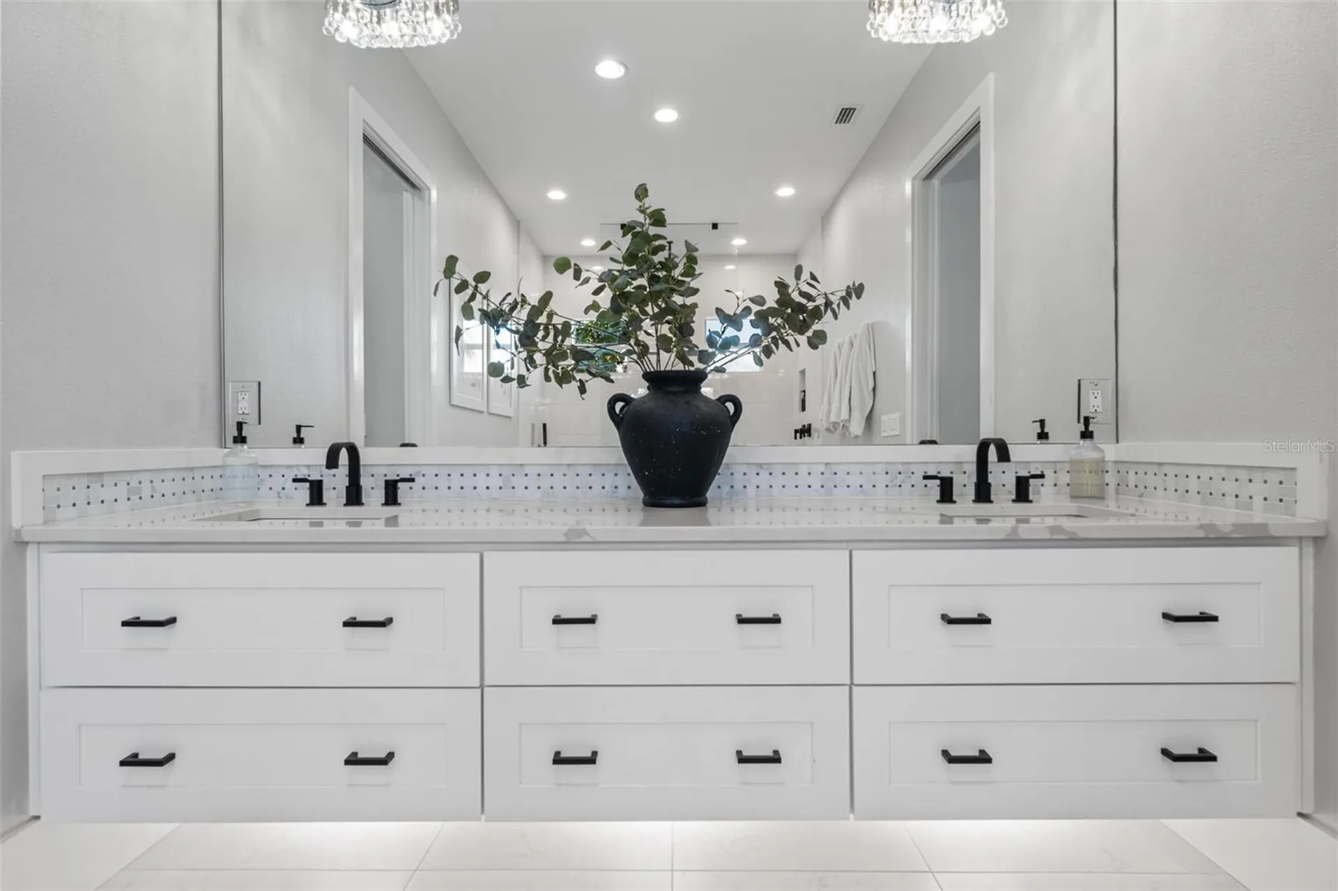 1643 Stanford Lane Sarasota FL 34231