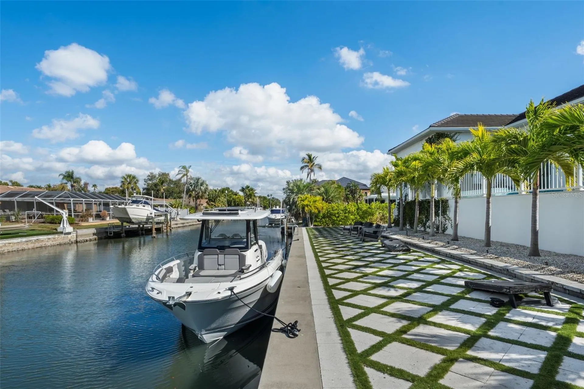 1643 Stanford Lane Sarasota FL 34231