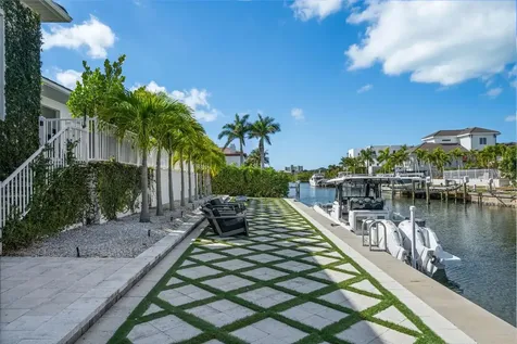1643 Stanford Lane Sarasota FL 34231
