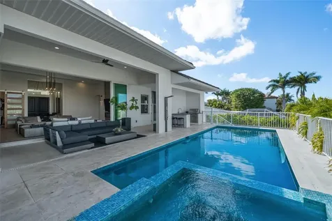 1643 Stanford Lane Sarasota FL 34231