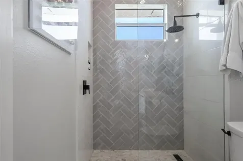 1643 Stanford Lane Sarasota FL 34231