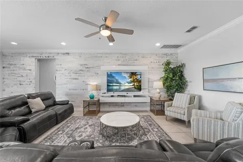 7664 Fairfax Drive Kissimmee FL 34747