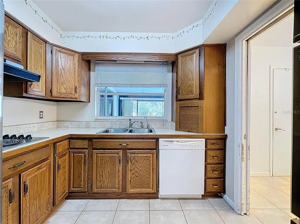 1002 Bay Breeze Terrace Largo FL 33770