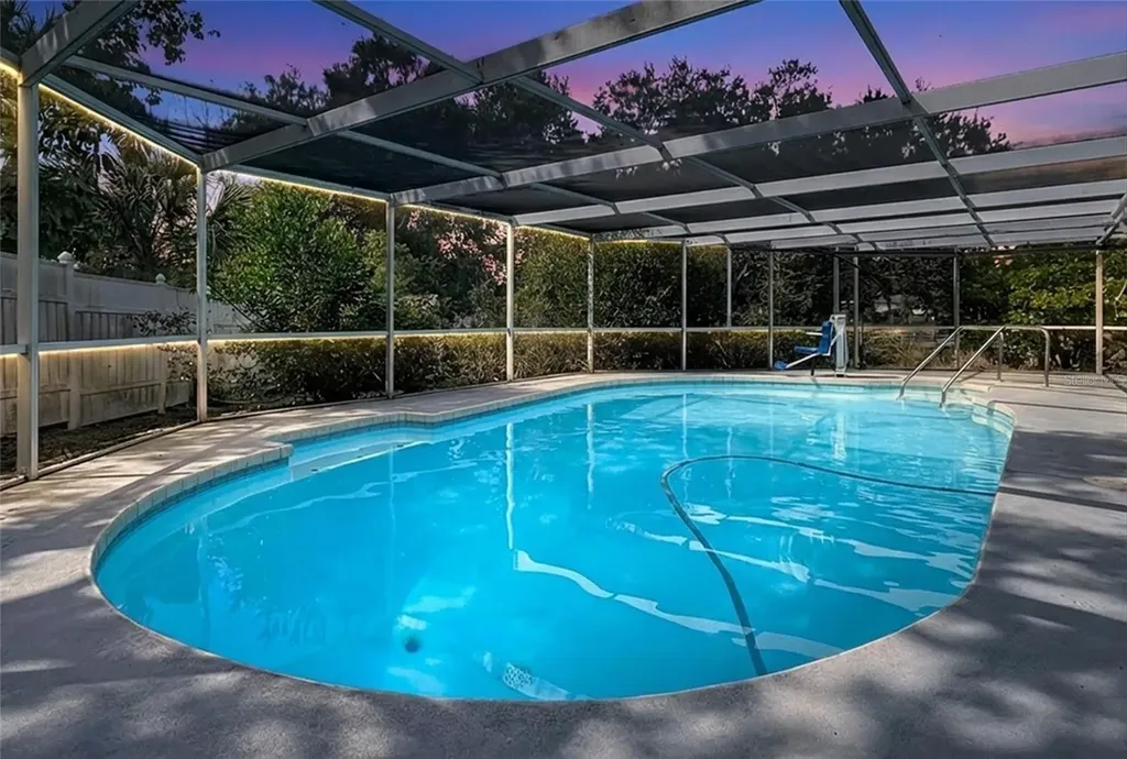 1002 Bay Breeze Terrace Largo FL 33770