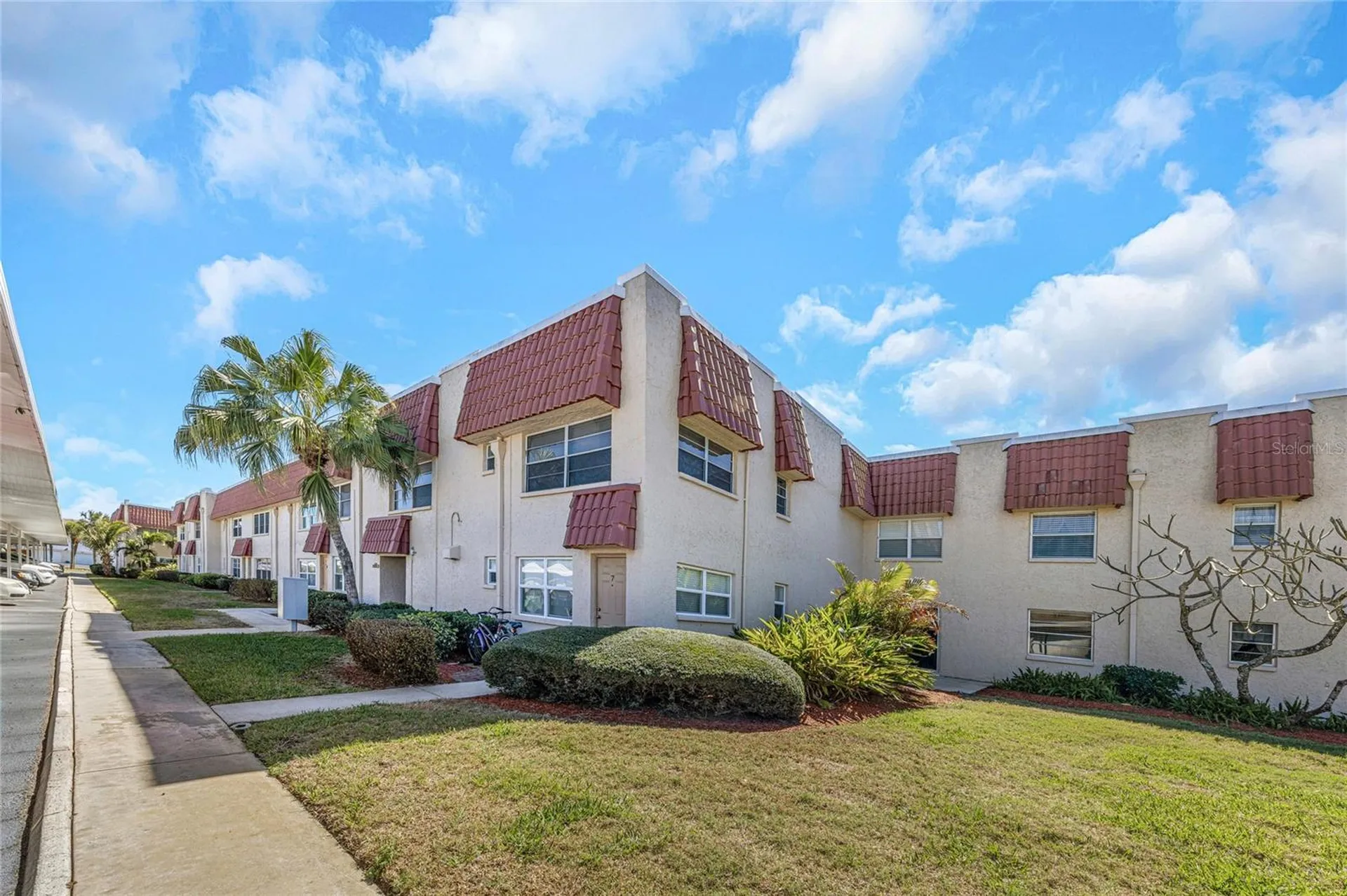 10032 65th Avenue N St Petersburg FL 33708