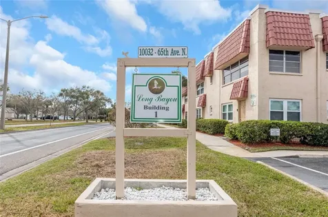 10032 65th Avenue N St Petersburg FL 33708