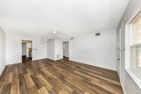 10032 65th Avenue N St Petersburg FL 33708