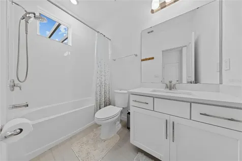 2065 White Feather Loop Oakland FL 34787
