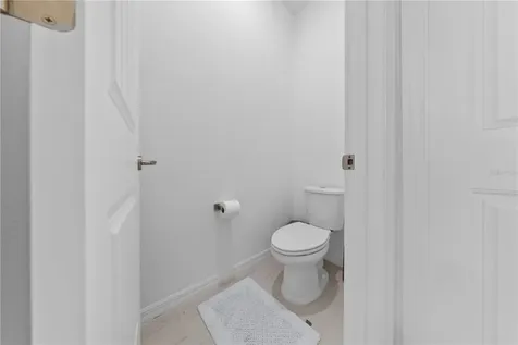 2065 White Feather Loop Oakland FL 34787