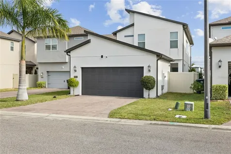 2065 White Feather Loop Oakland FL 34787