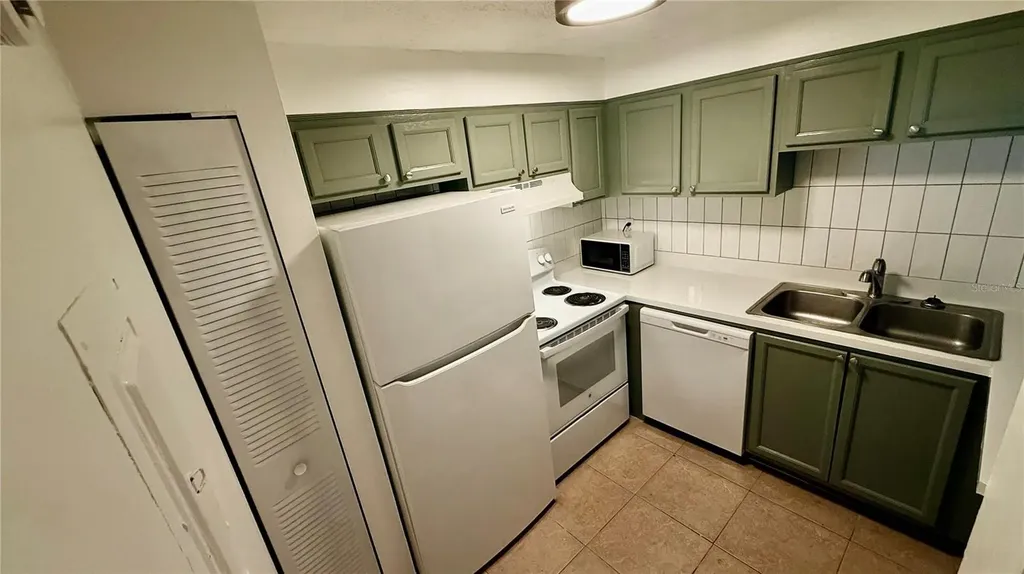 6519 W Newberry Gainesville FL 32605