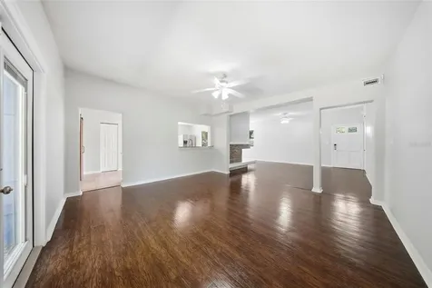 1004 Oakland Heights Avenue Plant City FL 33563