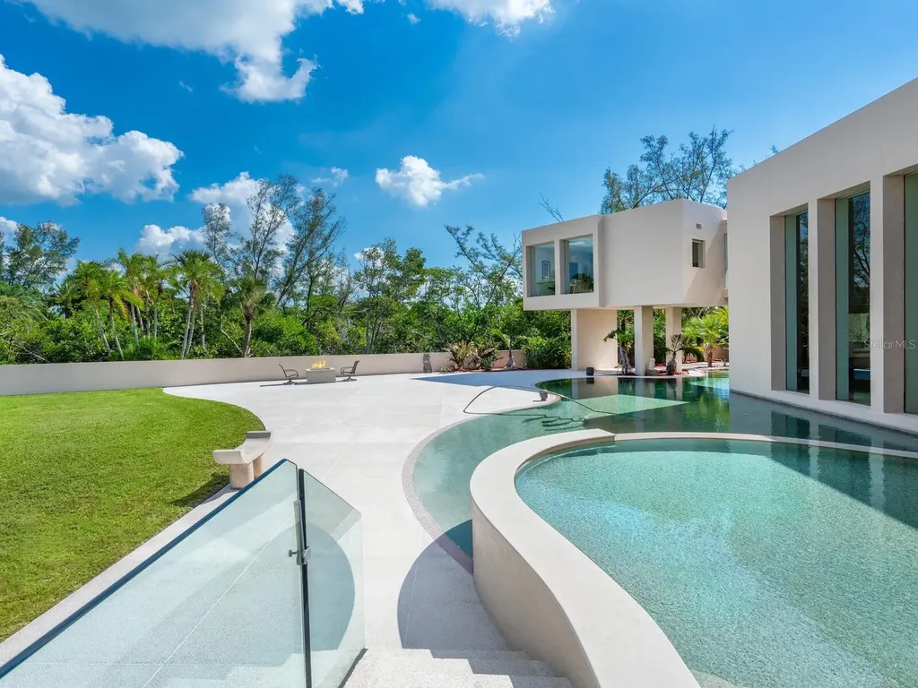 6610 Gulf Of Mexico Drive Longboat Key FL 34228