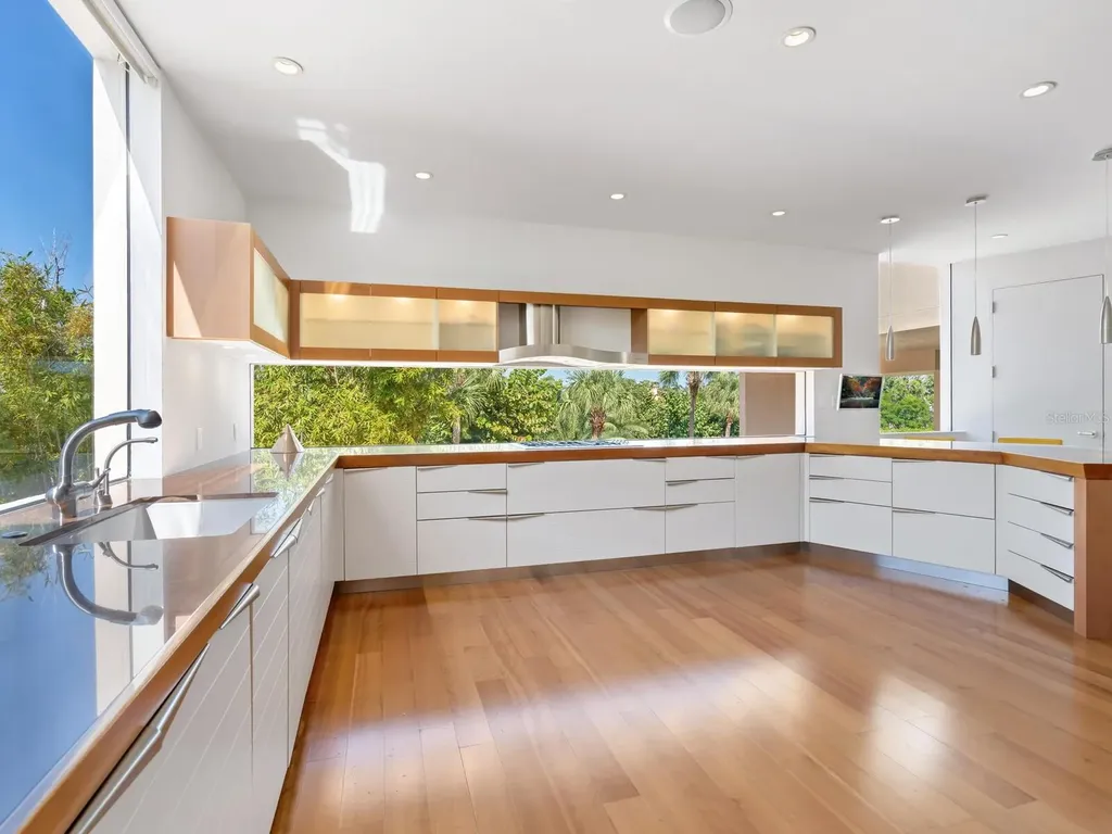 6610 Gulf Of Mexico Drive Longboat Key FL 34228