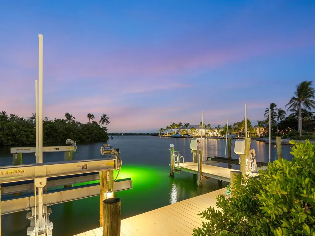 6610 Gulf Of Mexico Drive Longboat Key FL 34228