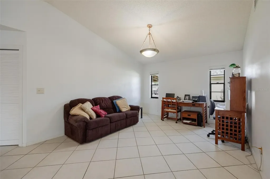 1719 W Bluewater Terrace North Fort Myers FL 33903