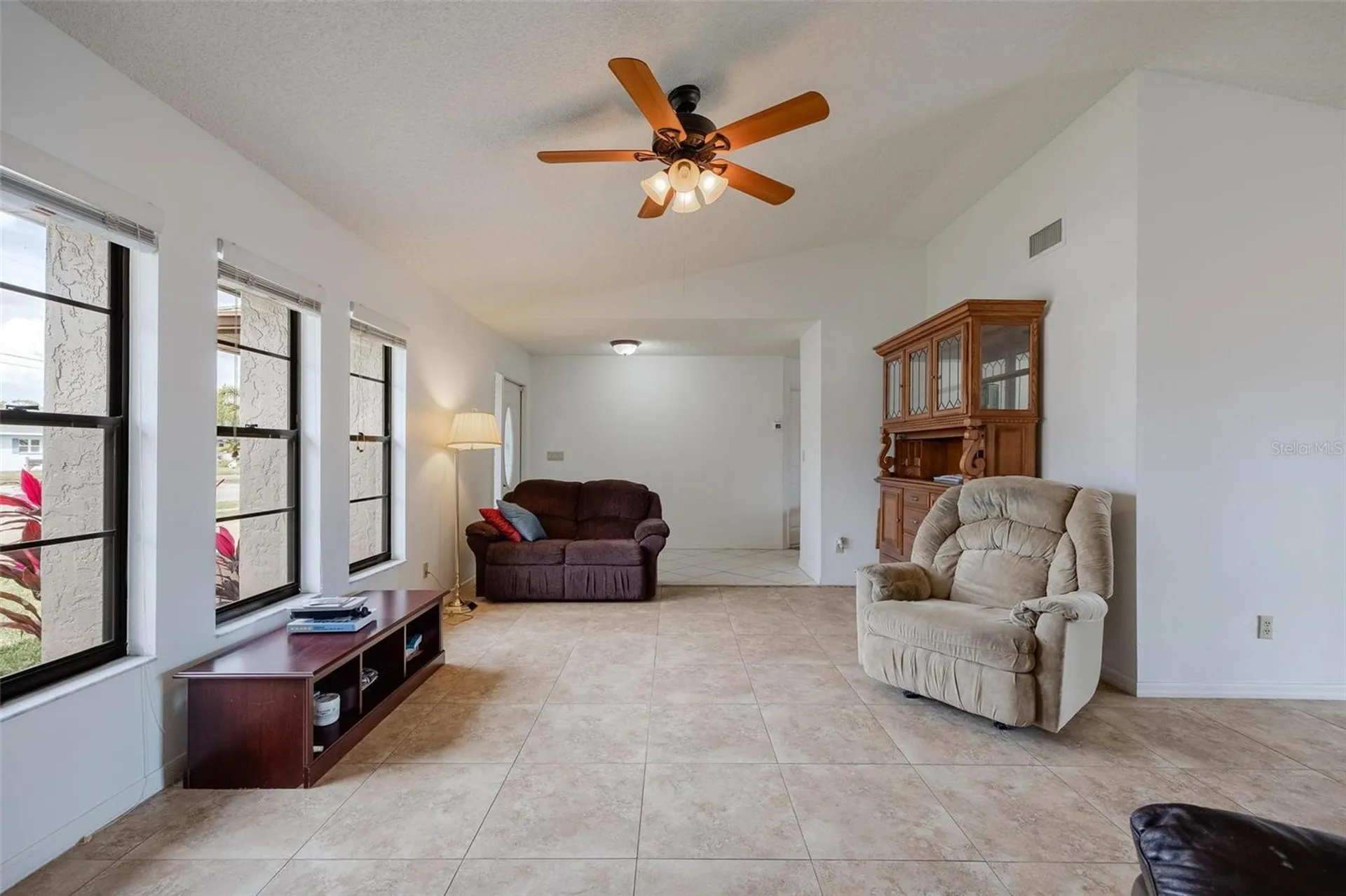 1719 W Bluewater Terrace North Fort Myers FL 33903