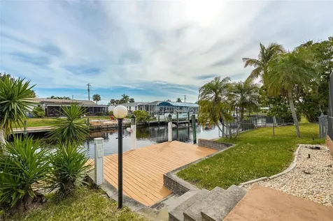 1719 W Bluewater Terrace North Fort Myers FL 33903