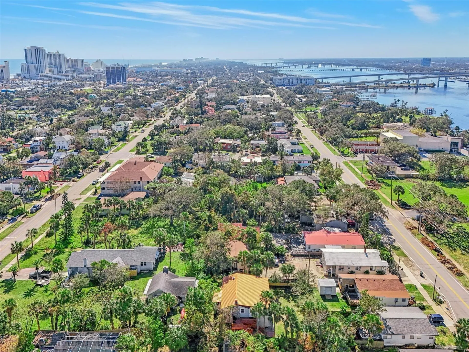 934 N Halifax Avenue Daytona Beach FL 32118