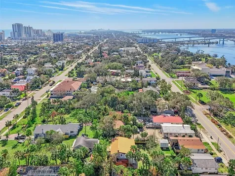 934 N Halifax Avenue Daytona Beach FL 32118
