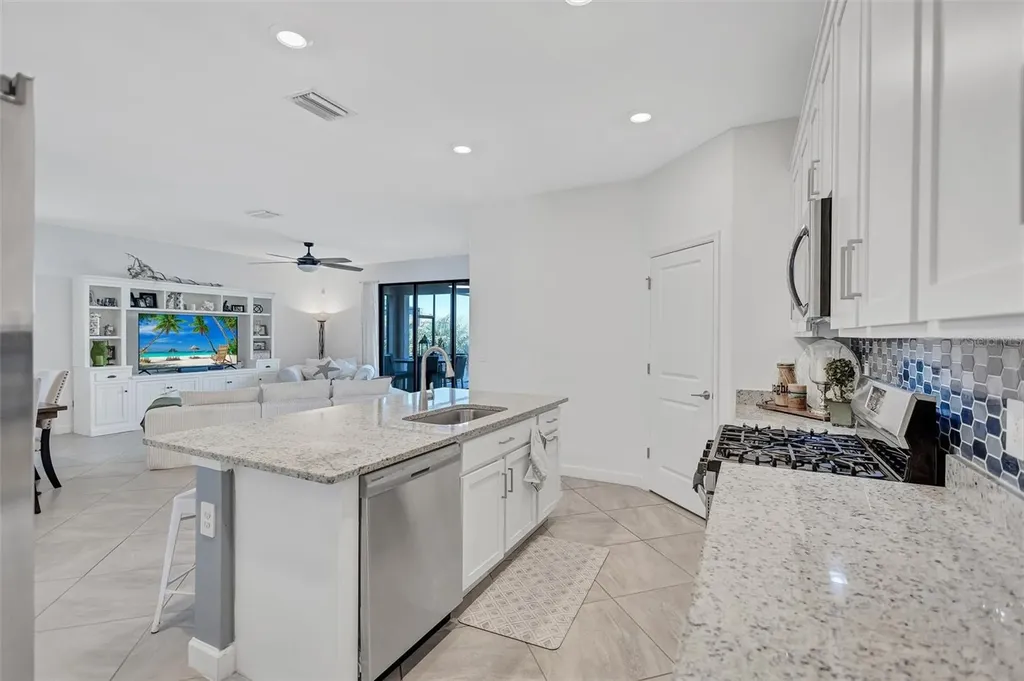 15531 Islandwalk Avenue Lakewood Ranch FL 34211