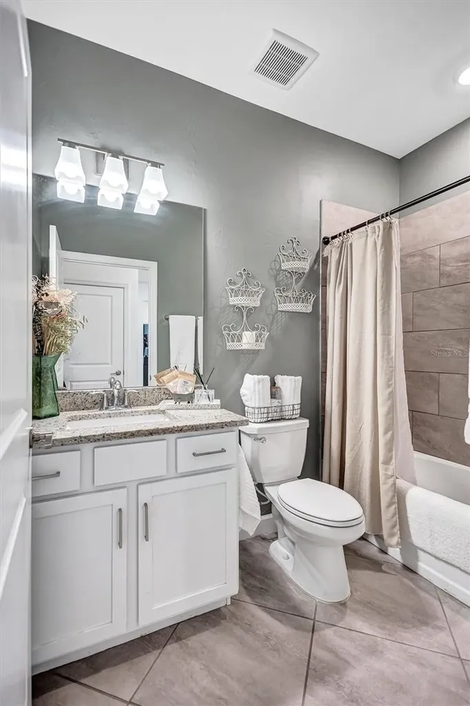 15531 Islandwalk Avenue Lakewood Ranch FL 34211
