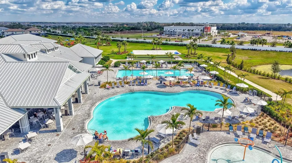 15531 Islandwalk Avenue Lakewood Ranch FL 34211
