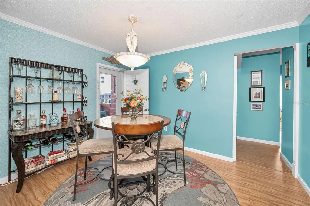 3958 37th Street S St Petersburg FL 33711