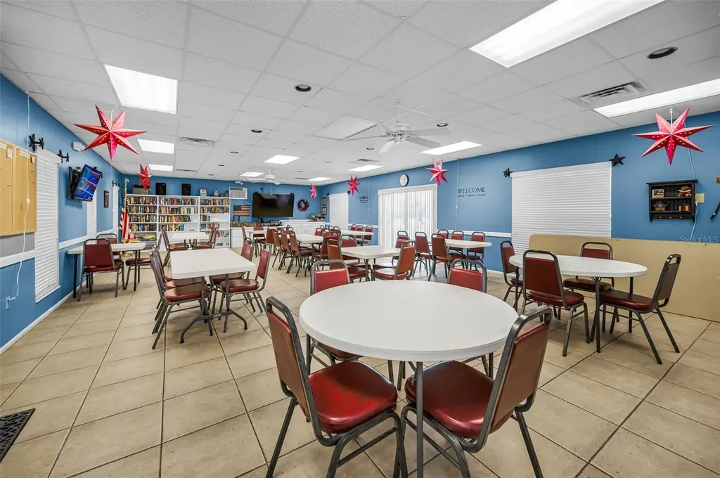 3958 37th Street S St Petersburg FL 33711