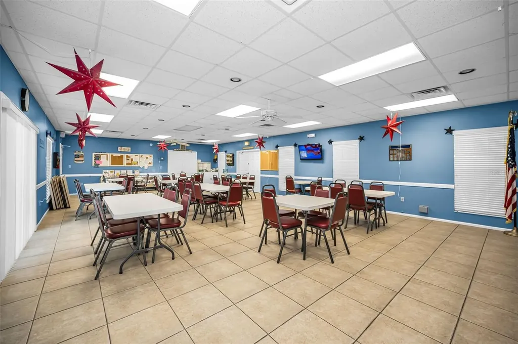 3958 37th Street S St Petersburg FL 33711