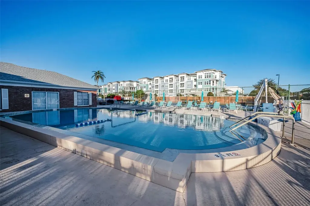 3958 37th Street S St Petersburg FL 33711