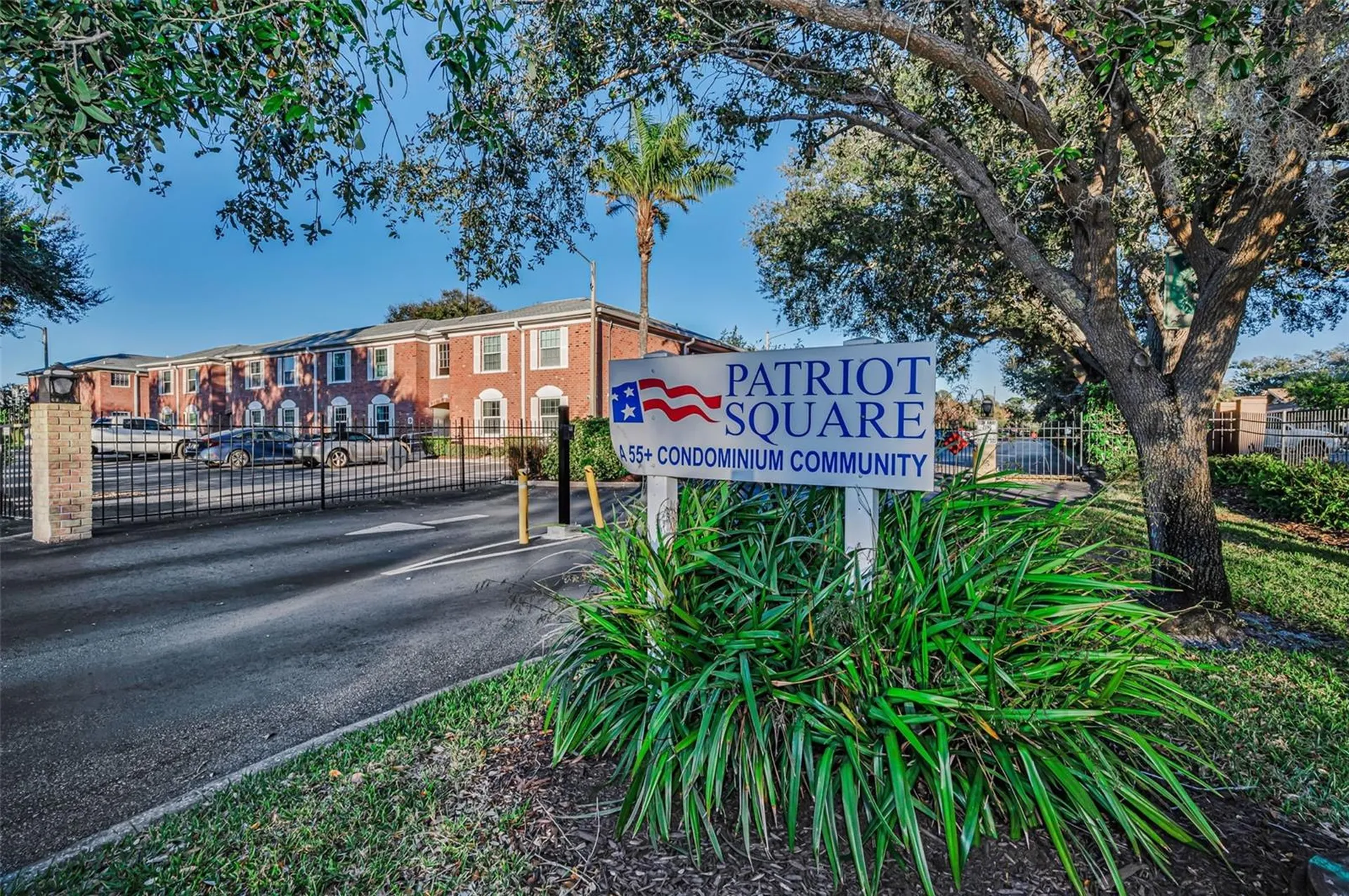 3958 37th Street S St Petersburg FL 33711