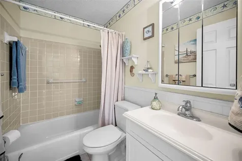 3958 37th Street S St Petersburg FL 33711