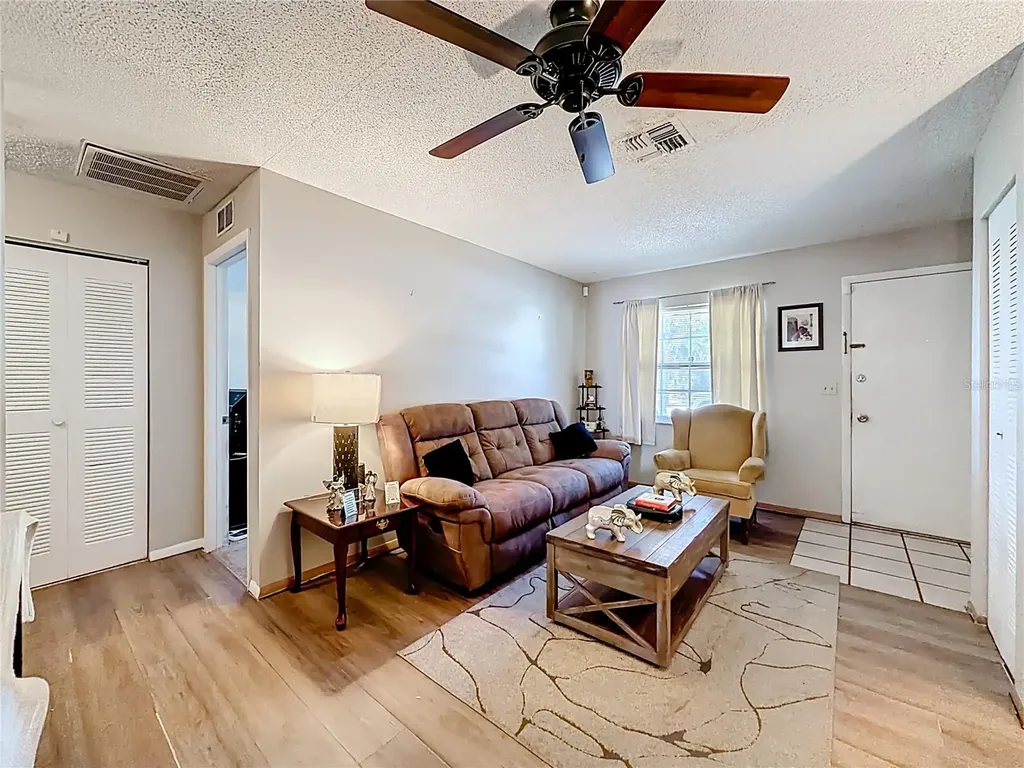 8341 43rd Way N Pinellas Park FL 33781