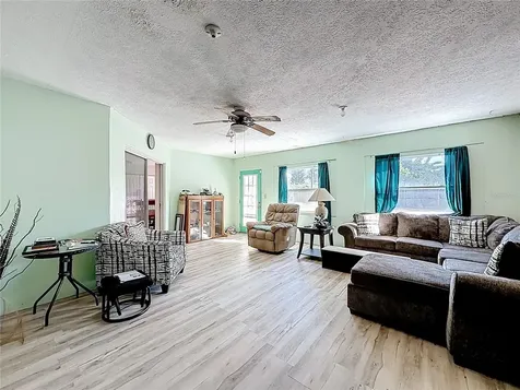 8341 43rd Way N Pinellas Park FL 33781