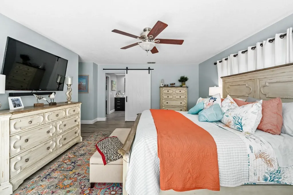 1812 Pine Hill Drive Safety Harbor FL 34695