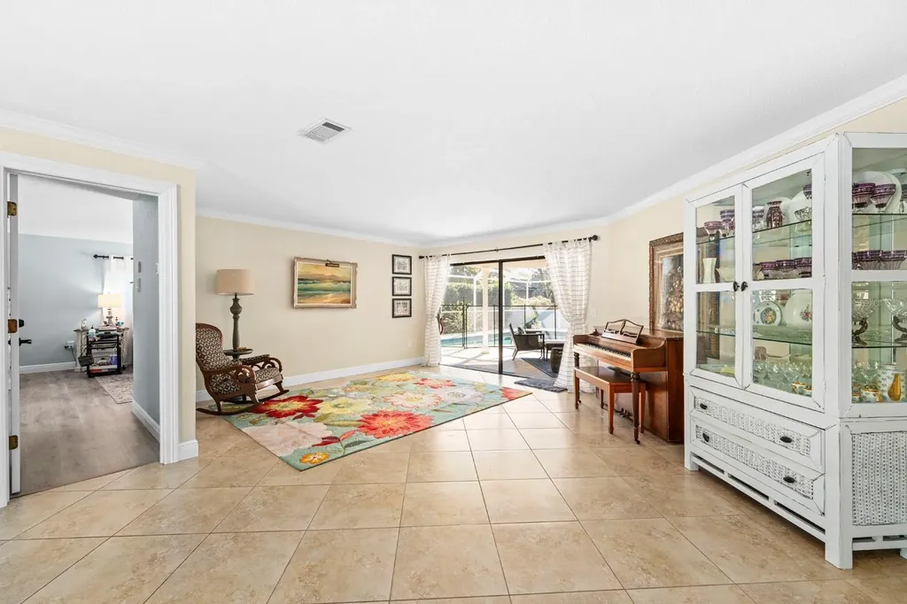 1812 Pine Hill Drive Safety Harbor FL 34695